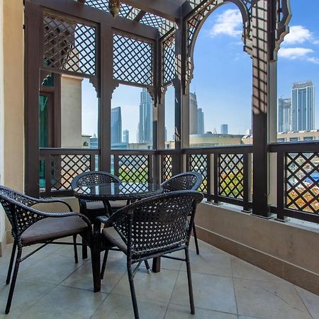 Bnbmehomes - Traditional Meets Modern In Downtown - 5041 Дубай Екстер'єр фото